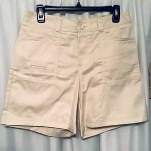 Dockers Cream Cargo Shorts Tailored Lightweight Design